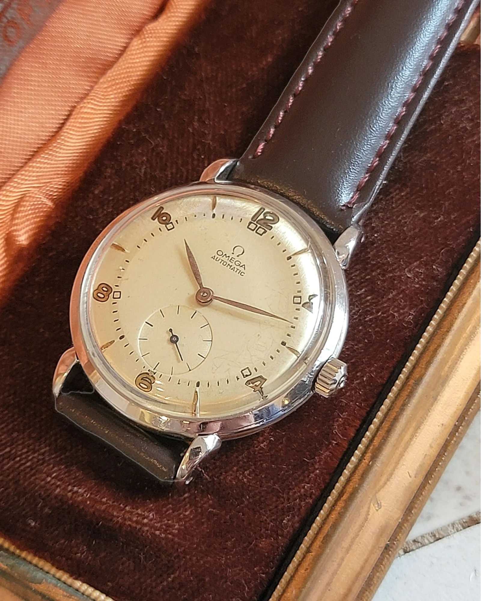 1949 OMEGA Bumper Automatic Watch Cal. 332 Ref. 2398-3 - Image 3