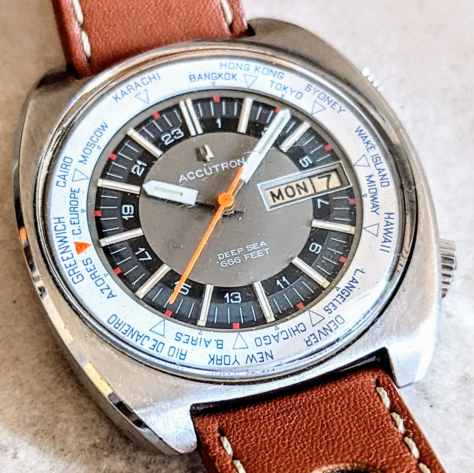 BULOVA Accutron Deep Sea World Timer Watch Vintage 1970 Wristwatch - Image 7